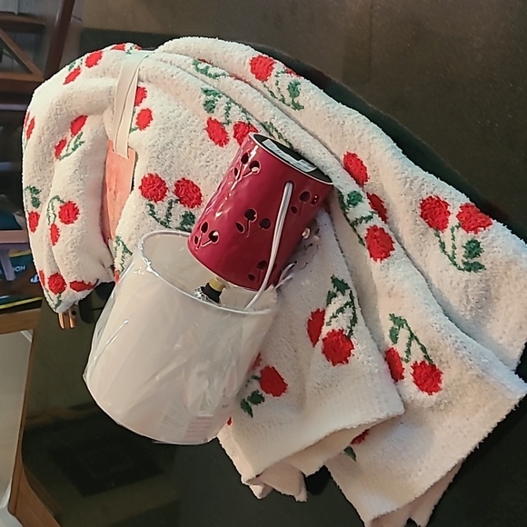 🍒Decorative Throw - Picture 2 of 8